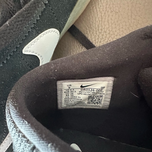 Nike SB Bruin High Top Suede Sneakers - Picture 6 of 6